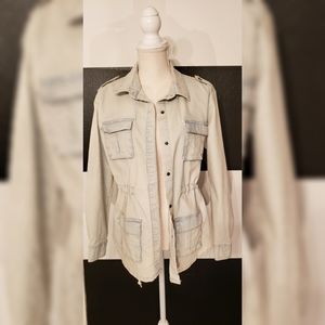 Lightweight Universal Thread Denim Jacket